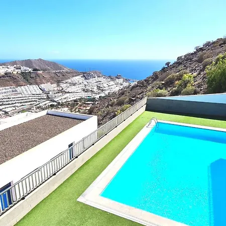 Puerto Rico Ocean View Apartment